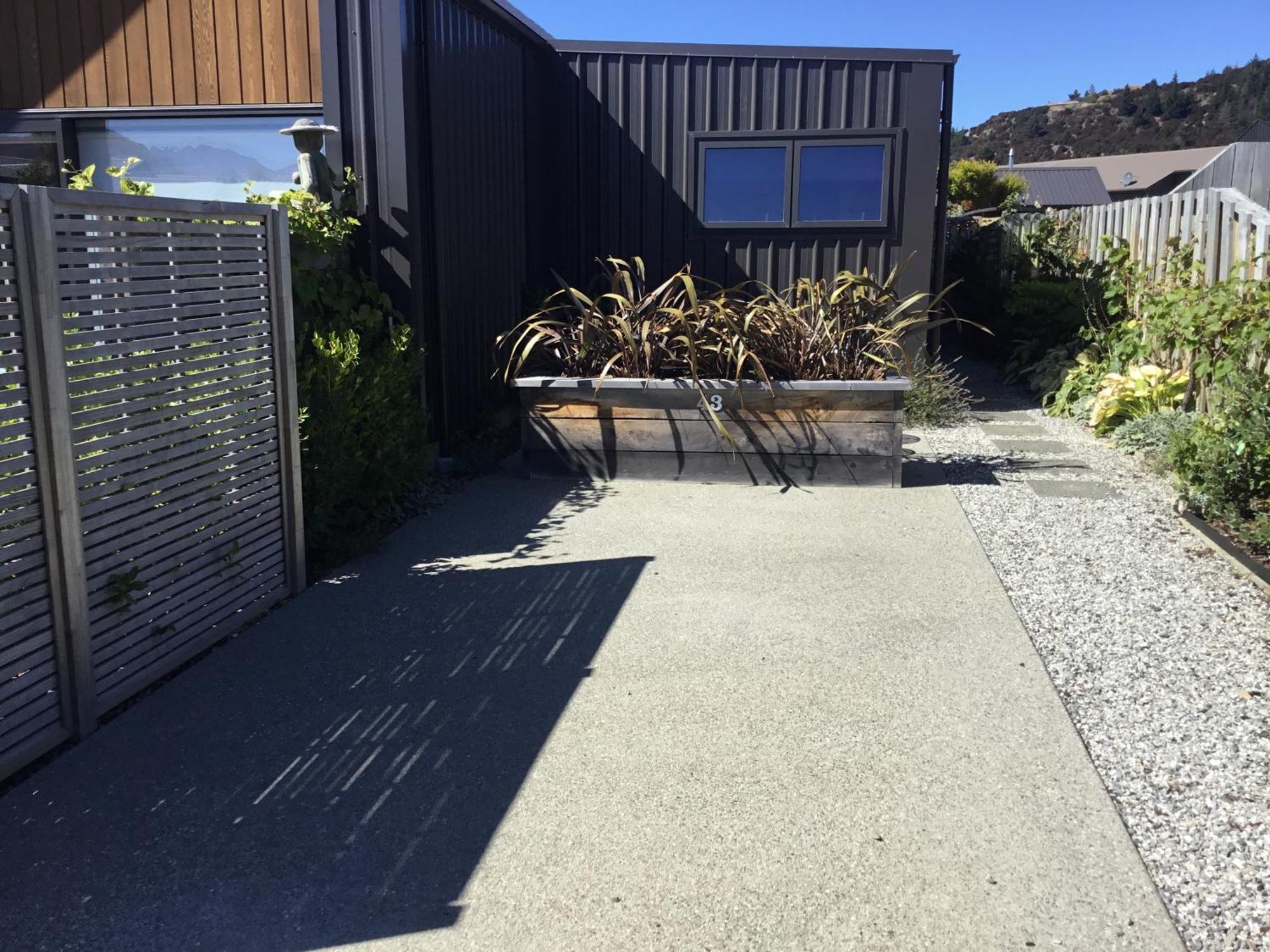 Cozy Stylish Studio Entry Off Northburn Road วานากา ภายนอก รูปภาพ